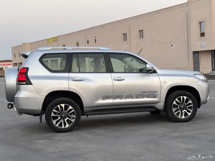 تويوتا برادوTXL 2022فل كامل عداد 39 الف 9