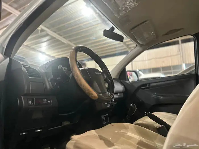 ايسوزو ثلاجه موديل 2025 سعودي قير عادي ديزل شامل الضريبة 13