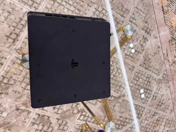 بلاستيشن فور 1