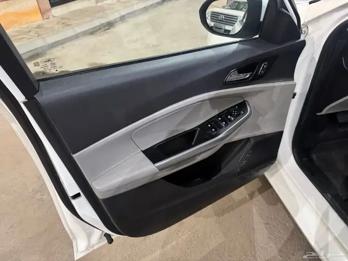 للبيع فورد اسكورت موديل 2020 6