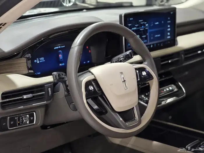 لينكون كورسير موديل 2024 بحاله الوكاله 20