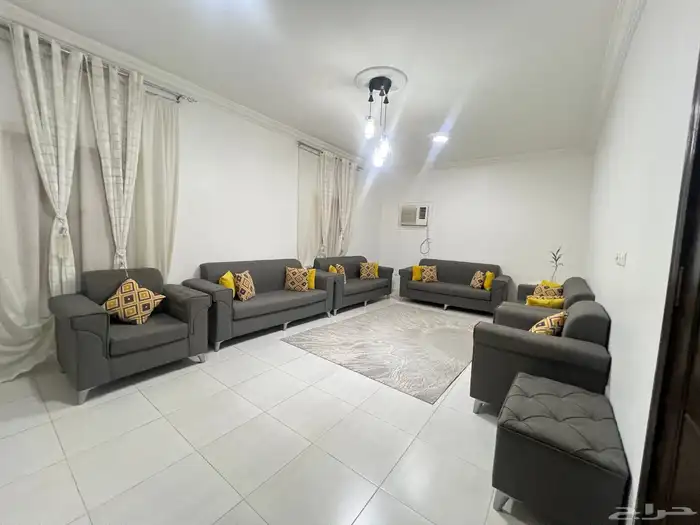 كنب مجلس كامل مع الفرشه 1