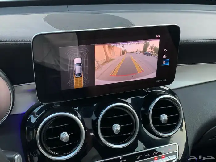 مرسيدس GLC200 موديل 2020 بحالة الوكاله ممشى 63 الف 36