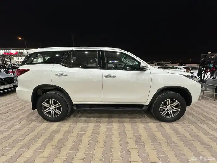 تويوتا فورشنر موديل 2020 بنزين بدون دبل 4