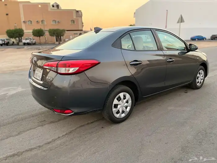 للبيع تويوتا يارس 2022 5