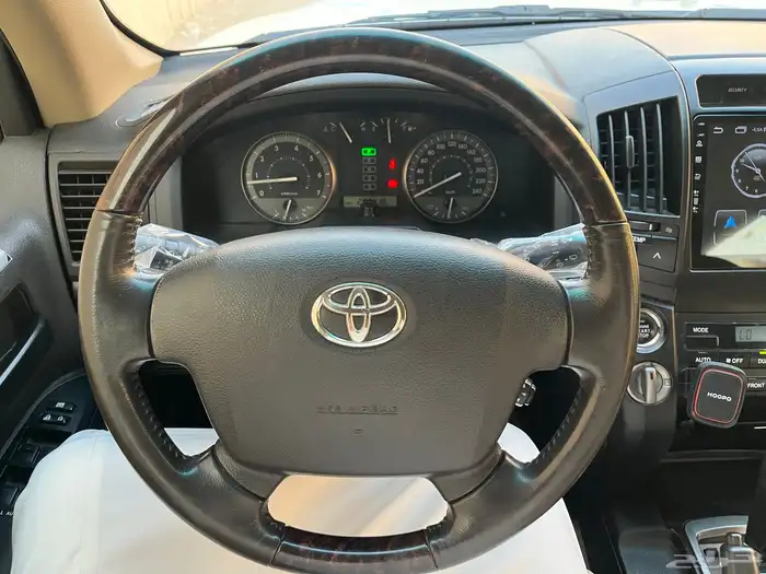 للبيع لاندكروزر 2010 نظيف جدا 11