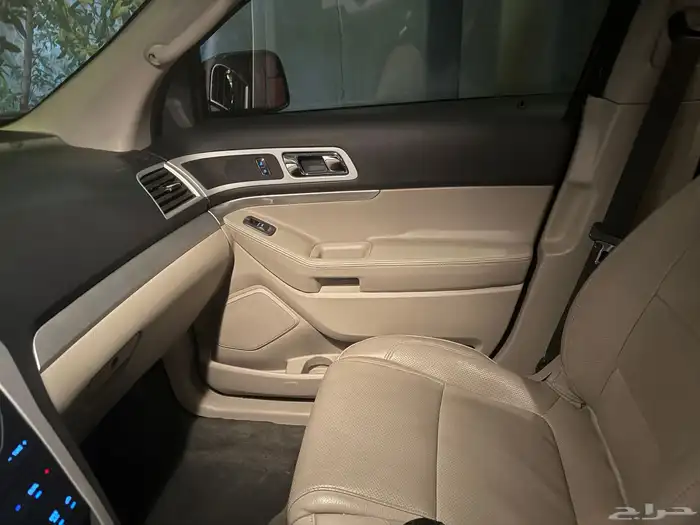 فورد إكسبلورر XLT 4WD موديل V6 2014 6