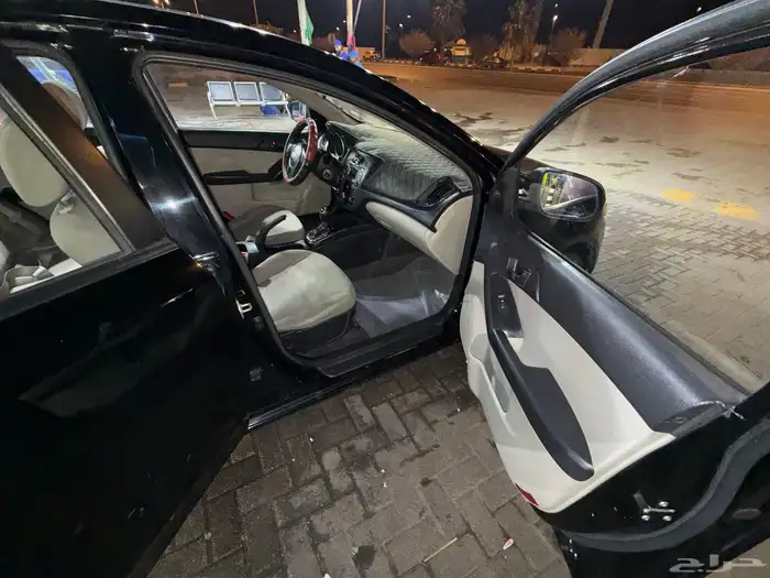 كيا سيراتو 2012 للبيع 6