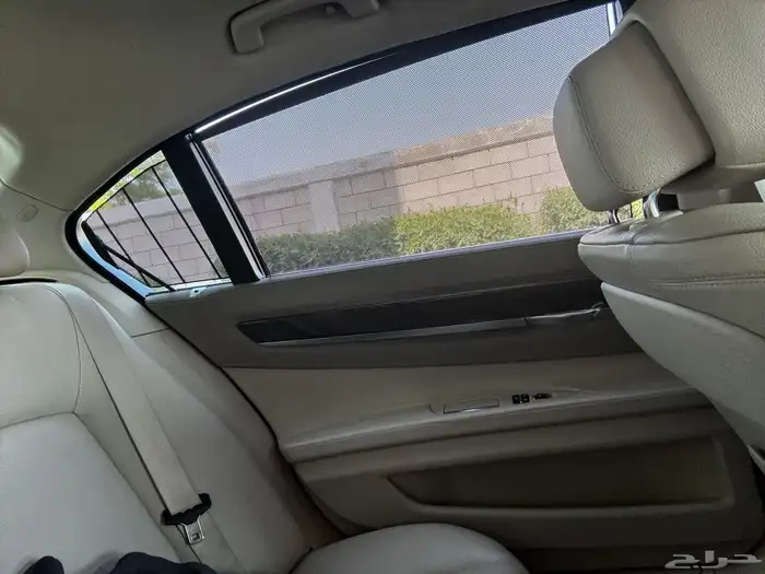 بي ام 730 2013 9