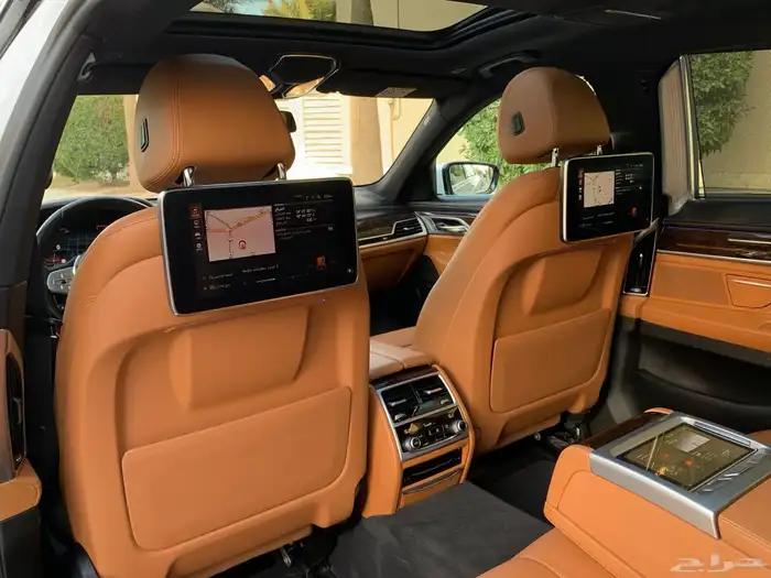 BMW 730i 2020 عداد قليل 32