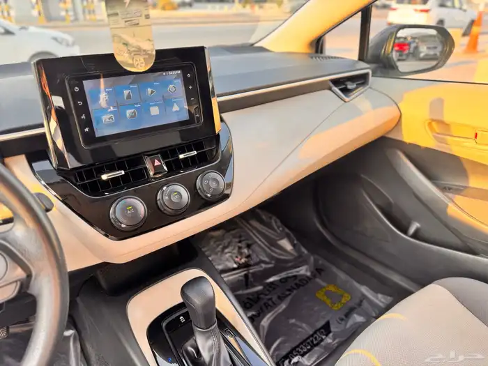 تويوتا كورولا 2024 رمادي 2.0 12