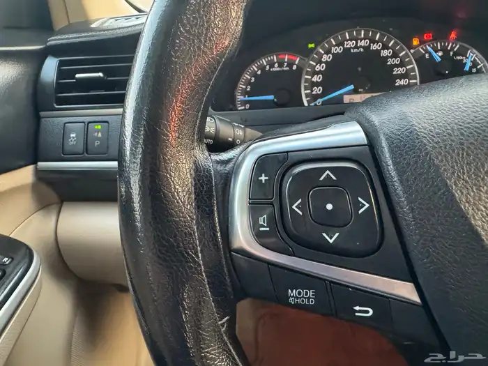 تويوتا كامري 2017 فل كامل GLX ابيض لولي 49