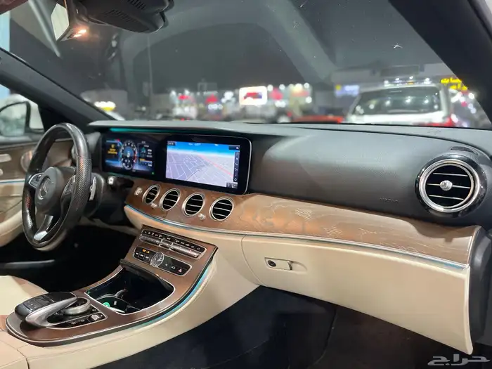 مرسيدس E300 2018 8