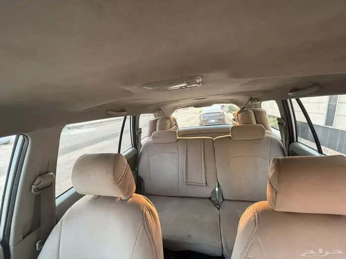 سيارتين للبيع تايوتا انوفا 2012 وهونداي سنتافي 2014 7