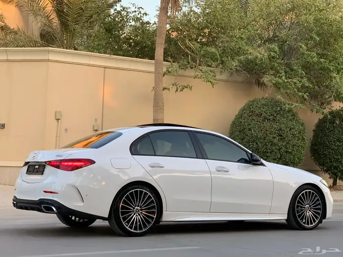 مرسيدس C200 موديل 2023 بحالة الوكاله ممشى 37 الف 7