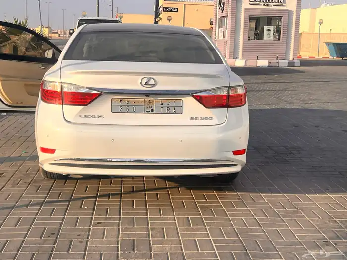 لكزس es 350 cc 2015 9