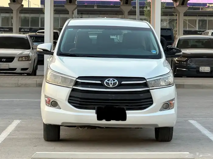 للبيع تويوتا انوفا 2016 ( 7 مقاعد) السعر 44 ألف 2