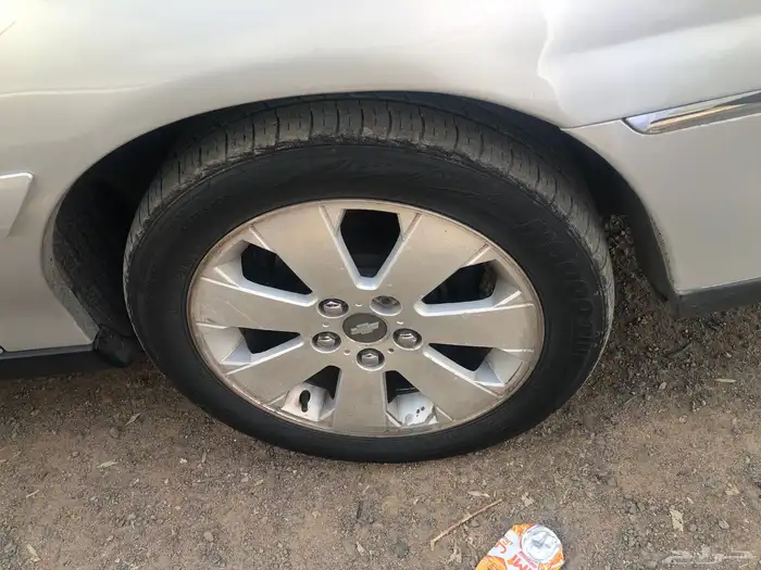 للبيع جنوط بيتزا بكفراتها جنوط كابرس العدد 4 0