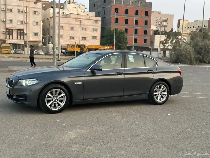 bmw 520i 2016 ممشى قليل نظيف جدا 2