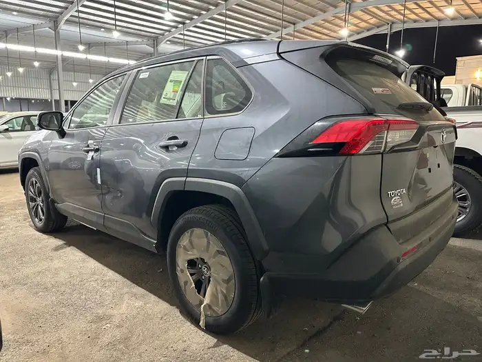 راف فور XLE 2.0 فتحه بصمه دبل اللون رمادي جمرك 2024 4