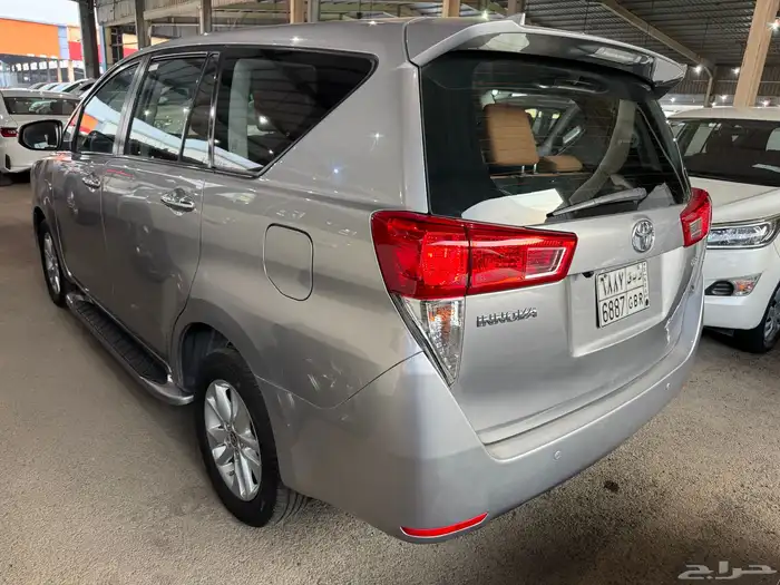 للبيع تويوتا انوفا 2022 7