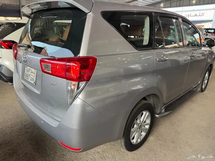 للبيع تويوتا انوفا 2022 6