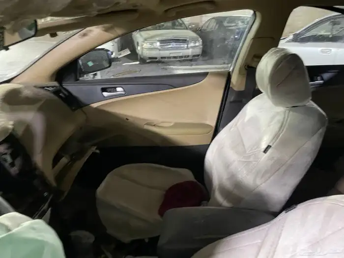 سوناتا 2013 قطع غيار فقط 5