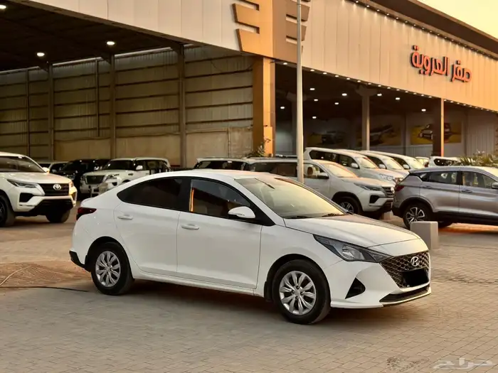 هيونداي اكسنت 2023 ابيض 4