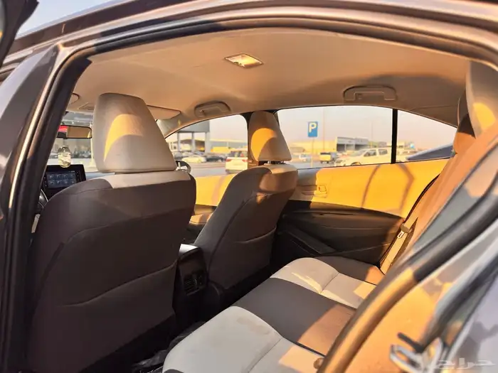 تويوتا كورولا 2024 رمادي 2.0 11