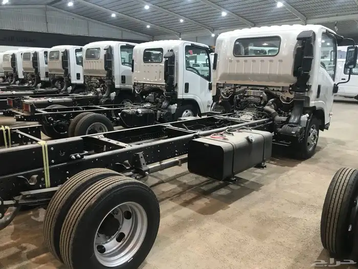 ايسوزو دينا 6 طن 2025 شاص 6.10 متر ( كاش و تقسيط ) 6