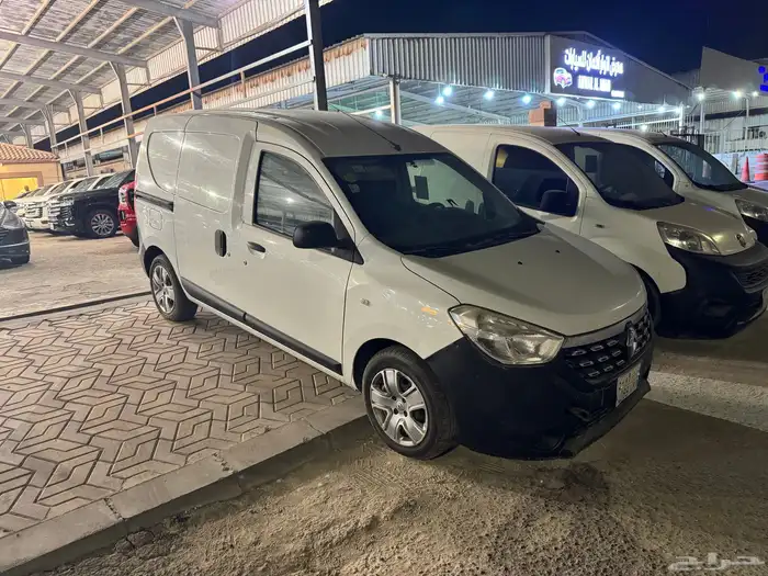 للبيع مجموعة رينو دوكر 2020 0