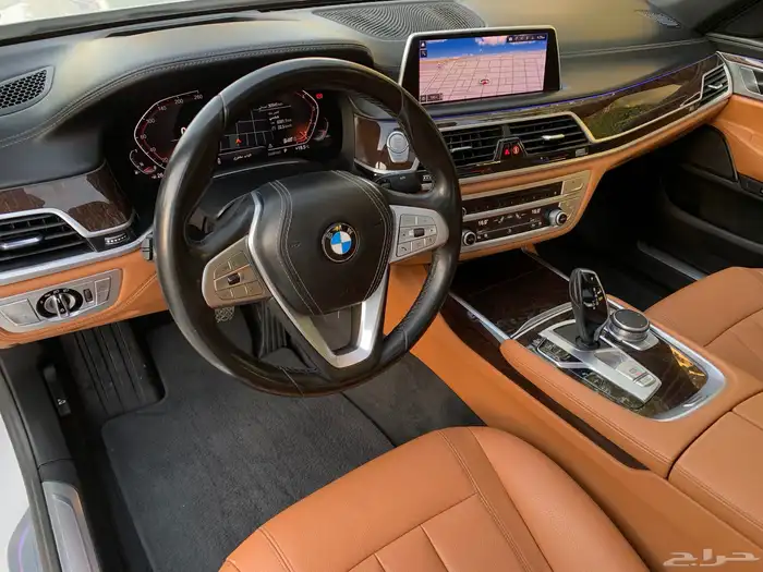 BMW 730i 2020 عداد قليل 26