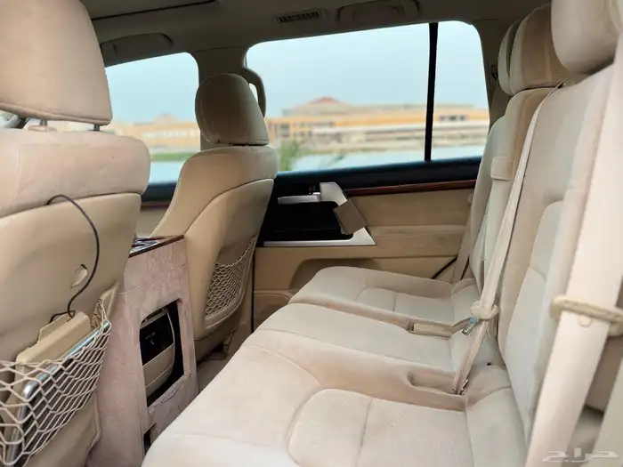 صالون في اكس ار 10