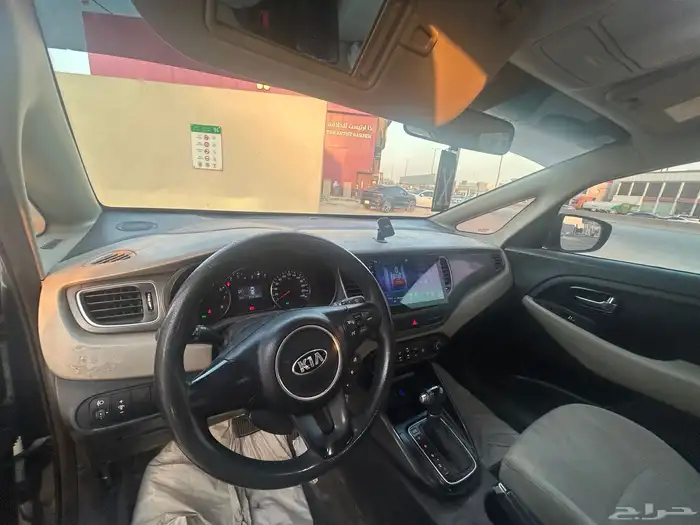 كيا كارينز 2017 7