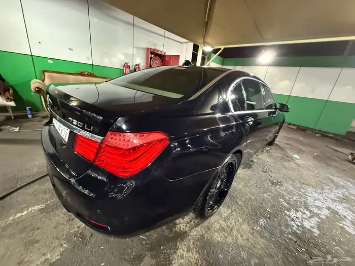 للبيع بي أم دبليو 730 مخزن ومصين موديل 2010 7