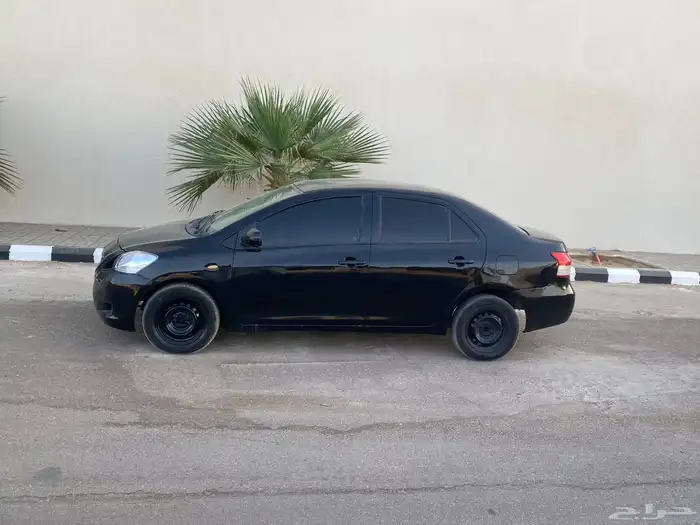 للبيع يارس 2012 2