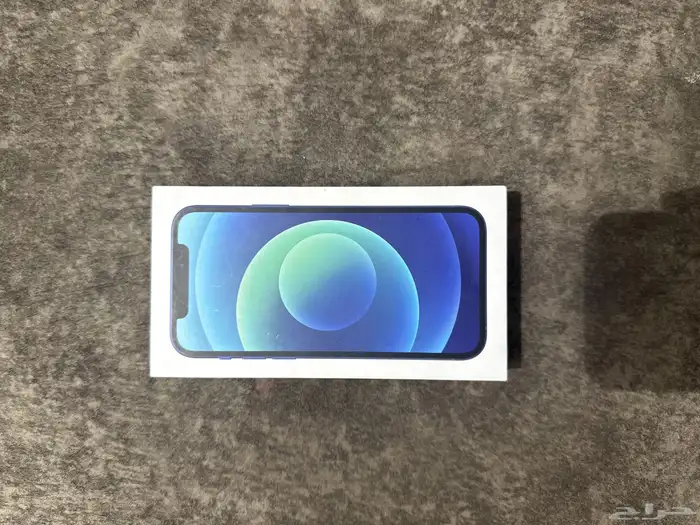 ايفون 12 عادي نضيفف 0