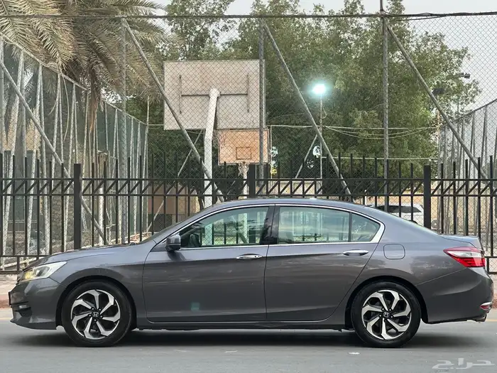 هوندا اكورد 2017 فل سعودي 8