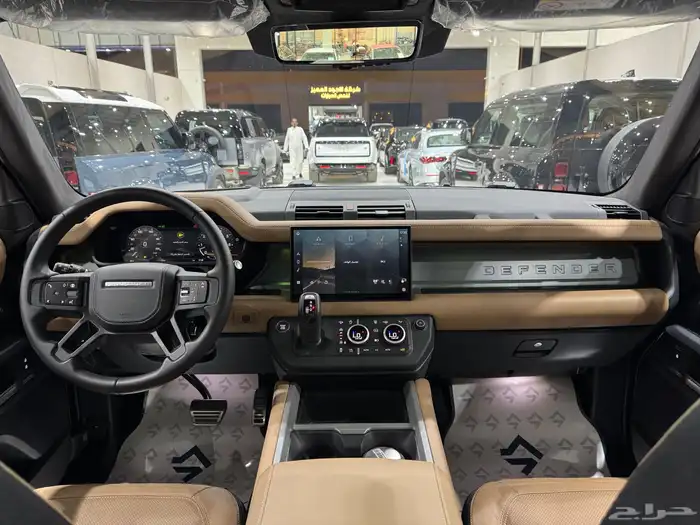 لاندروفر ديفندر X موديل 2025 فل كامل جديد . 8
