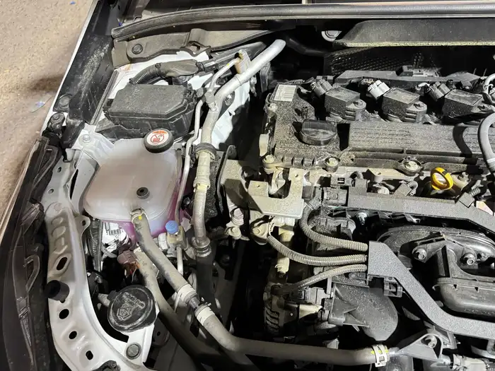 كورولا 2025 مكينة 2.0 استاندر مطور شبه جديد 29