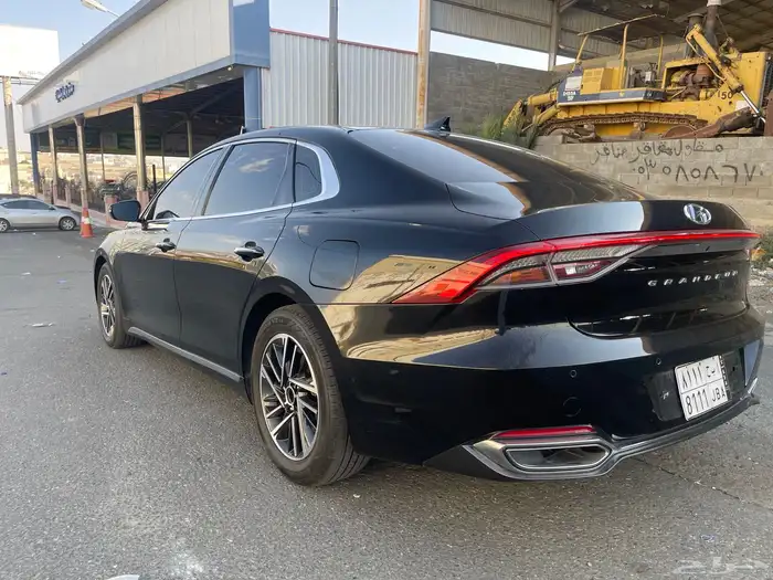 ازيرا 2020 بطاقه جمركيه وارد كوريا شبه الجديد 5