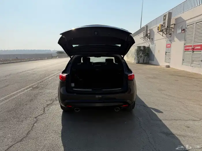 جيب إنفنتي QX70 ليمتد 2019 4