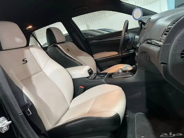 كرايزلر S300 2021 15