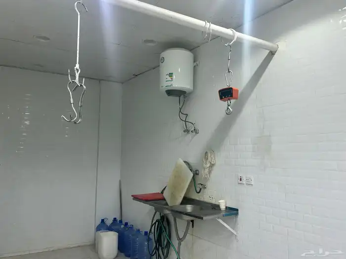 ملحمه للبيع بكامل معداتها 0