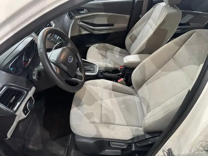 للبيع فورد اسكورت موديل 2020 8