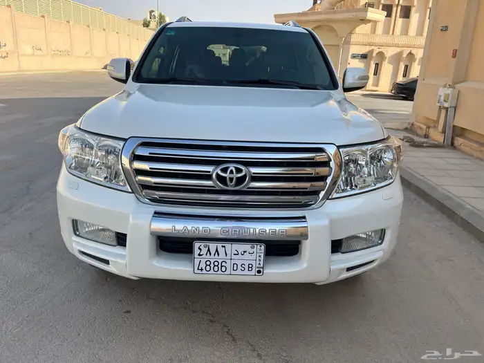 للبيع لاندكروزر 2010 نظيف جدا 7