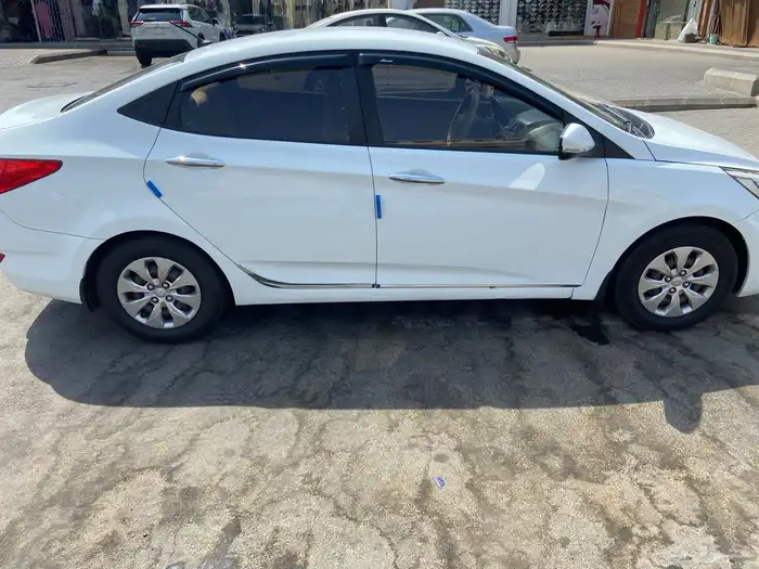 هيونداي اكسينت 1