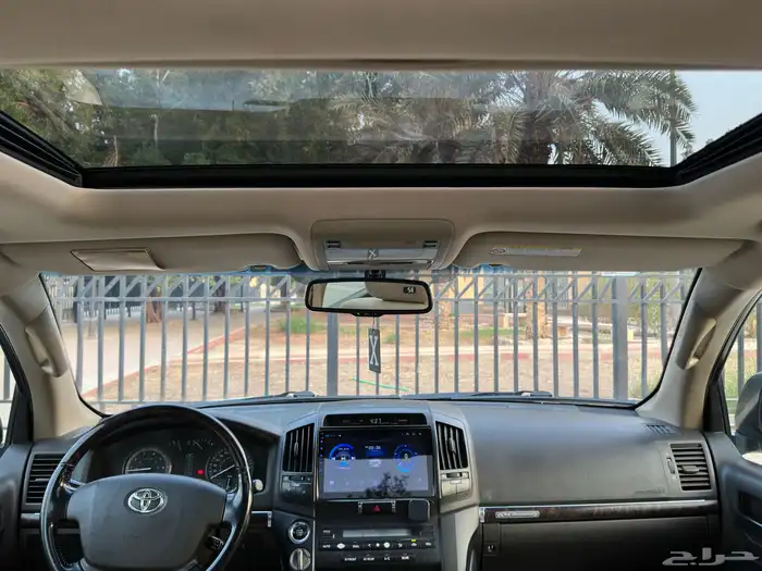 جيب لاند كروزر 2011 29