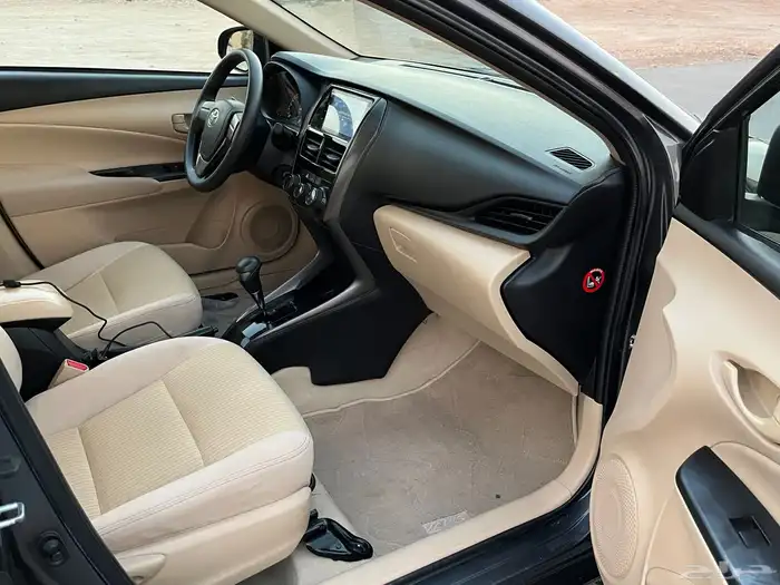 للبيع تويوتا يارس 2022 7