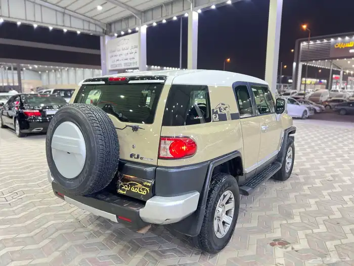 تويوتا اف جي 2015 فل كامل خليجي ماشي 316 الف 3